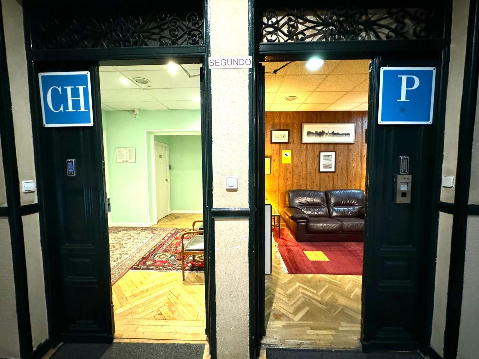 Hostal Asuncion Madrid Buitenkant foto