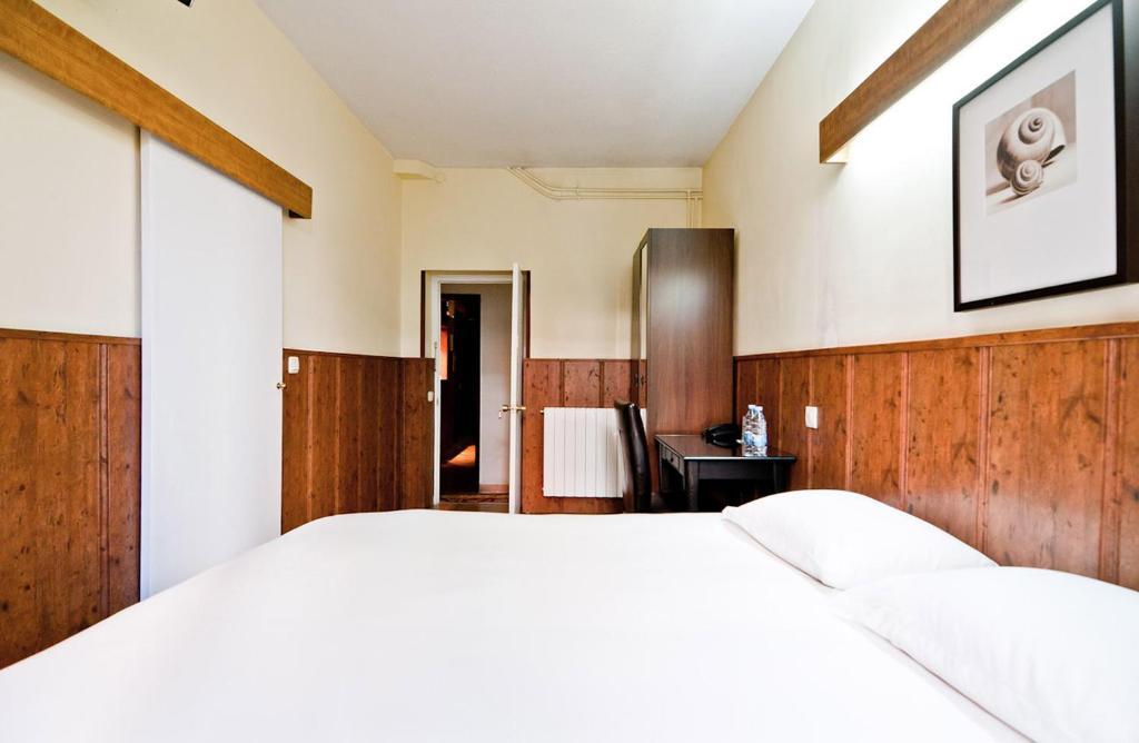 Hostal Asuncion Madrid Kamer foto