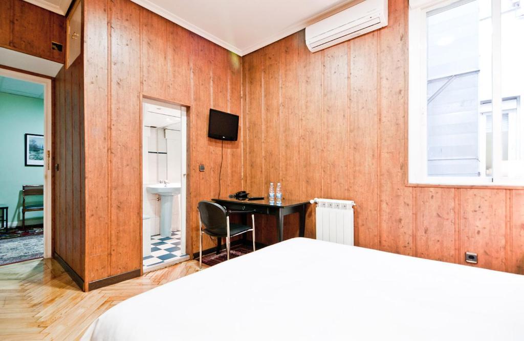 Hostal Asuncion Madrid Buitenkant foto